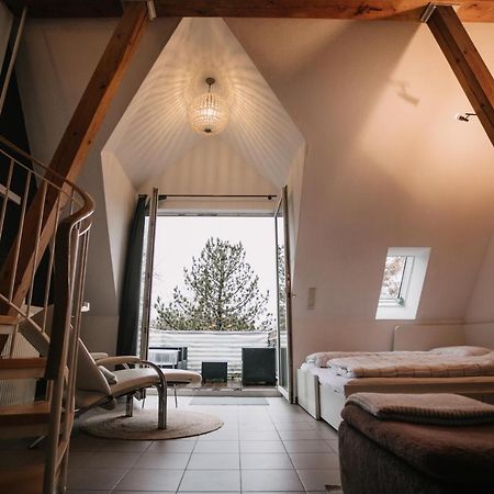 Eigenes Maisonettehaus In Idyllischer Lage Mit Balkon, Nahe Messe, 24H Self-Check In, Gratis Parken Швабах Екстериор снимка
