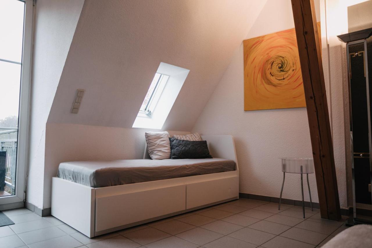 Eigenes Maisonettehaus In Idyllischer Lage Mit Balkon, Nahe Messe, 24H Self-Check In, Gratis Parken Швабах Екстериор снимка