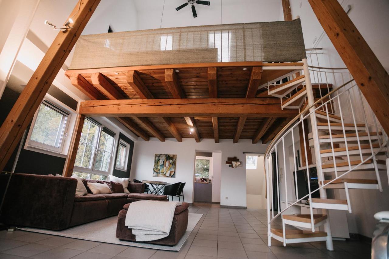 Eigenes Maisonettehaus In Idyllischer Lage Mit Balkon, Nahe Messe, 24H Self-Check In, Gratis Parken Швабах Екстериор снимка