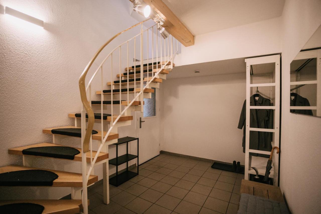 Eigenes Maisonettehaus In Idyllischer Lage Mit Balkon, Nahe Messe, 24H Self-Check In, Gratis Parken Швабах Екстериор снимка