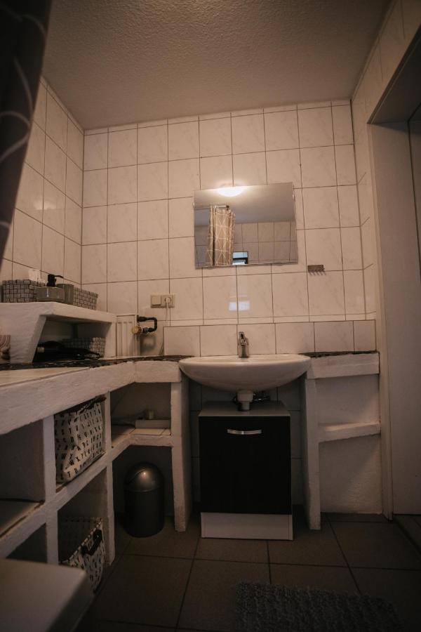 Eigenes Maisonettehaus In Idyllischer Lage Mit Balkon, Nahe Messe, 24H Self-Check In, Gratis Parken Швабах Екстериор снимка