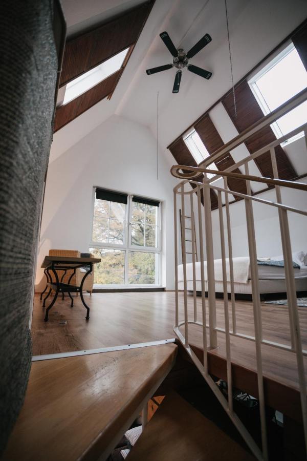 Eigenes Maisonettehaus In Idyllischer Lage Mit Balkon, Nahe Messe, 24H Self-Check In, Gratis Parken Швабах Екстериор снимка