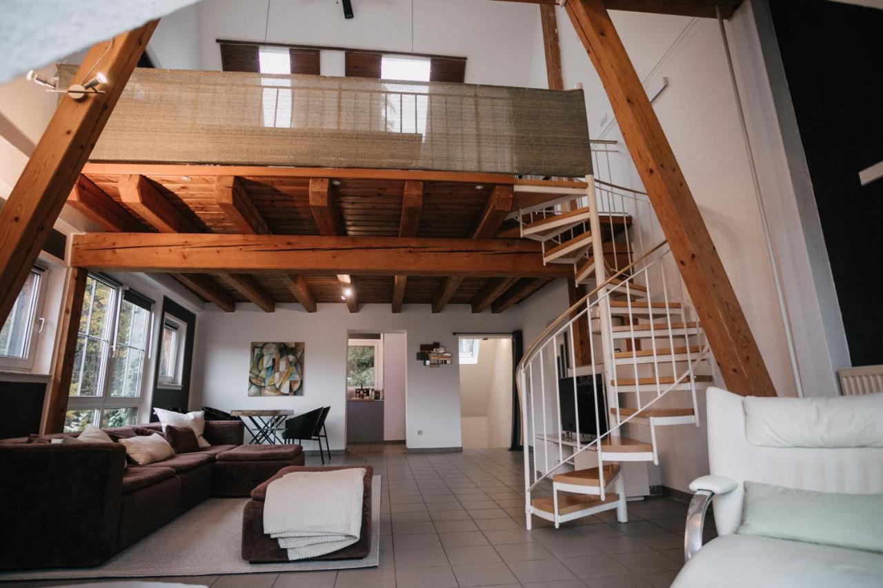 Eigenes Maisonettehaus In Idyllischer Lage Mit Balkon, Nahe Messe, 24H Self-Check In, Gratis Parken Швабах Екстериор снимка
