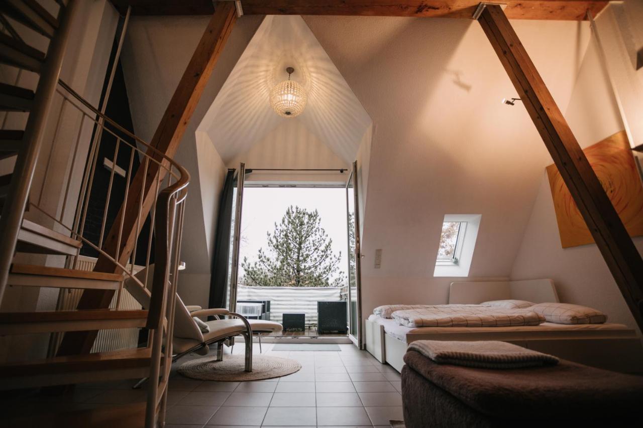 Eigenes Maisonettehaus In Idyllischer Lage Mit Balkon, Nahe Messe, 24H Self-Check In, Gratis Parken Швабах Екстериор снимка