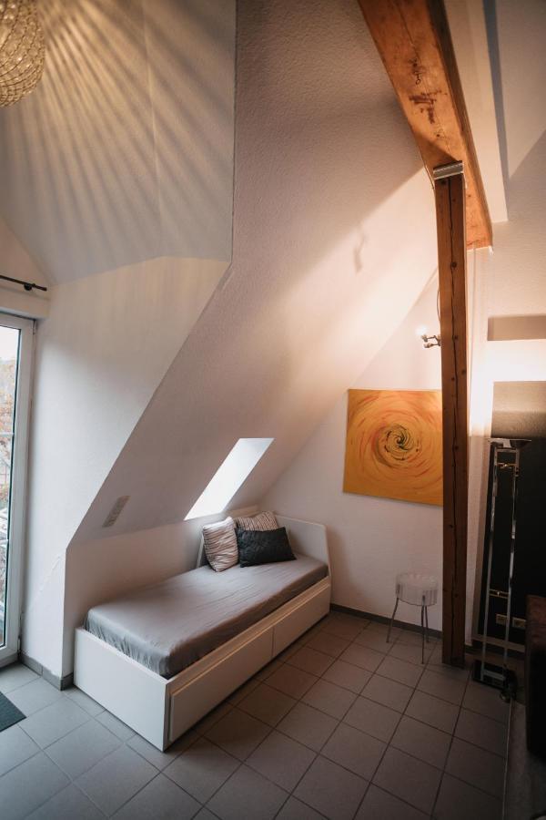 Eigenes Maisonettehaus In Idyllischer Lage Mit Balkon, Nahe Messe, 24H Self-Check In, Gratis Parken Швабах Екстериор снимка
