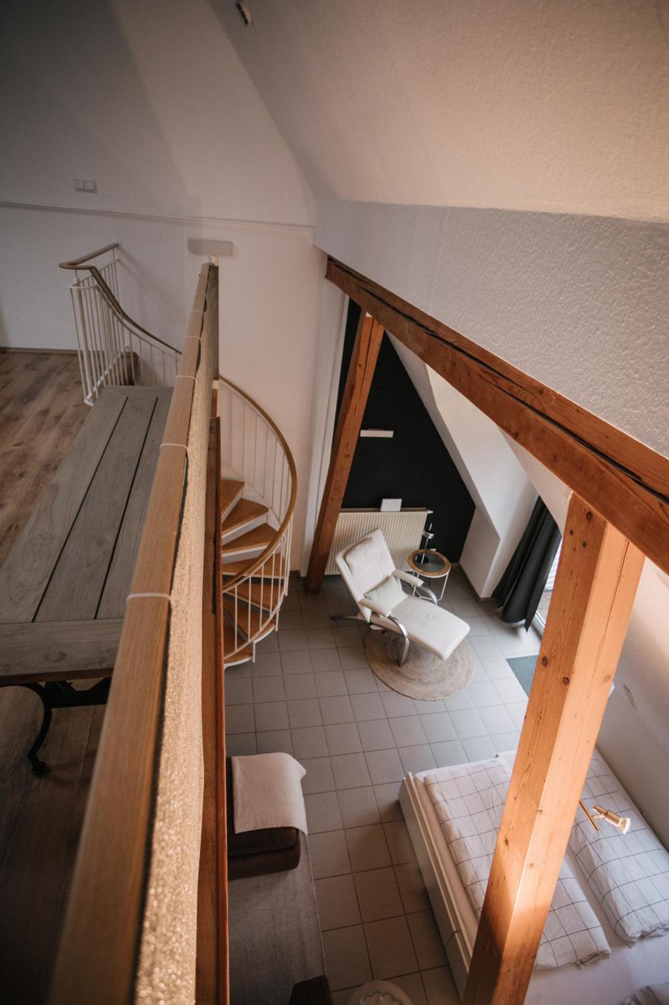 Eigenes Maisonettehaus In Idyllischer Lage Mit Balkon, Nahe Messe, 24H Self-Check In, Gratis Parken Швабах Екстериор снимка